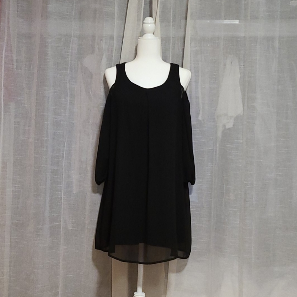 Lily Rose Cold-Shoulder Dress
